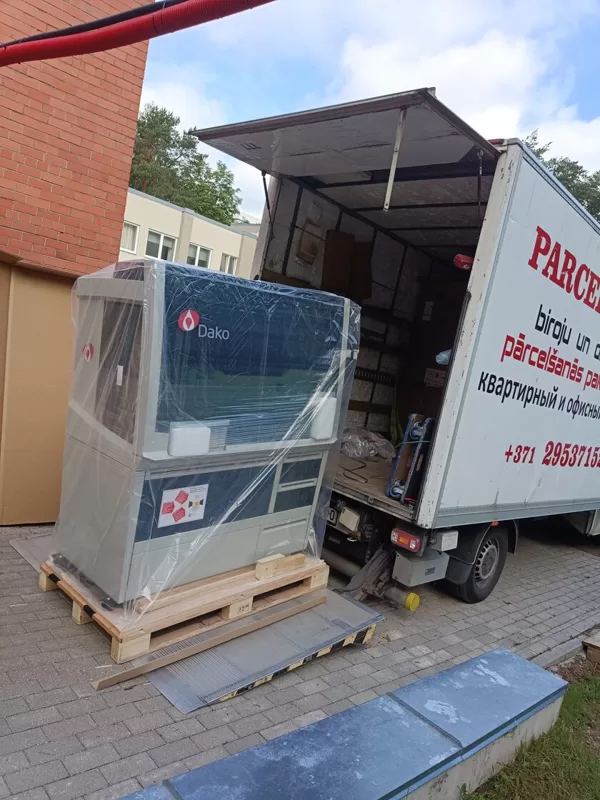 We Provide Unloading Services FOR 15 YEARS - parcelies.lv